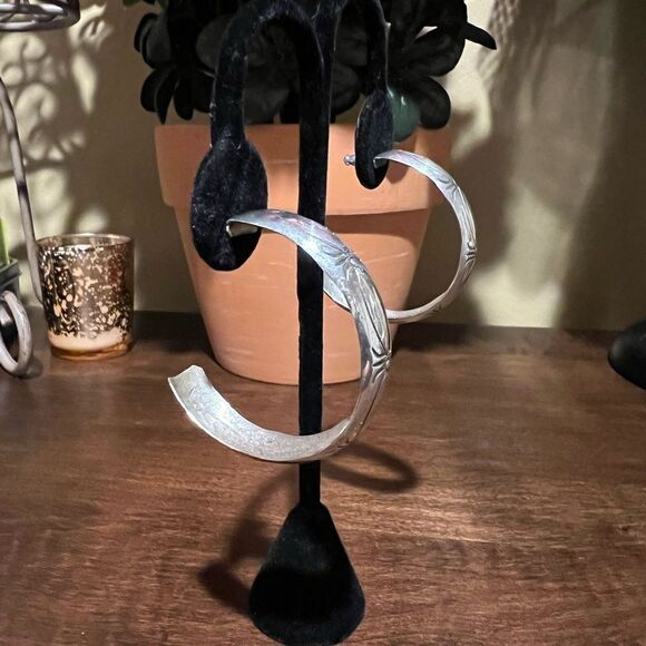 VINTAGE STERLING SILVER BIG HOOPS - Picture 2 of 5